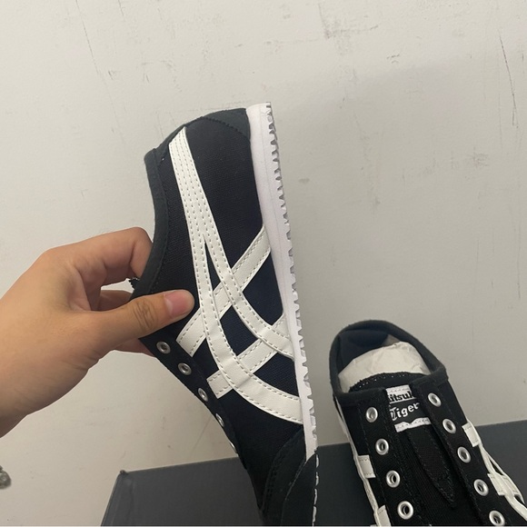 Onitsuka Tiger Mexico 66 Slip-On  EU 40 - Picture 4 of 5